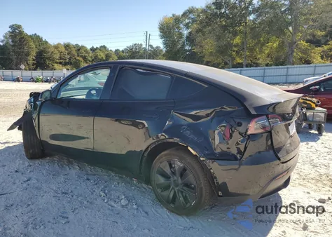 2024 Tesla Model Y z USA, uszkodzony, nr VIN 7SAYGDED5RA308071